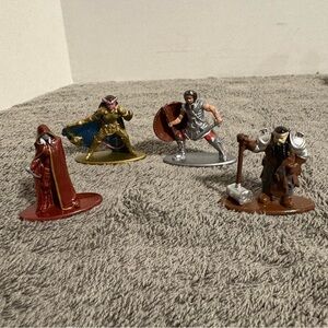 JADA Dungeon Dragon Figures D&D 1/65 Fighter Paladin Drow Elf Rogue Dwarf Cleric